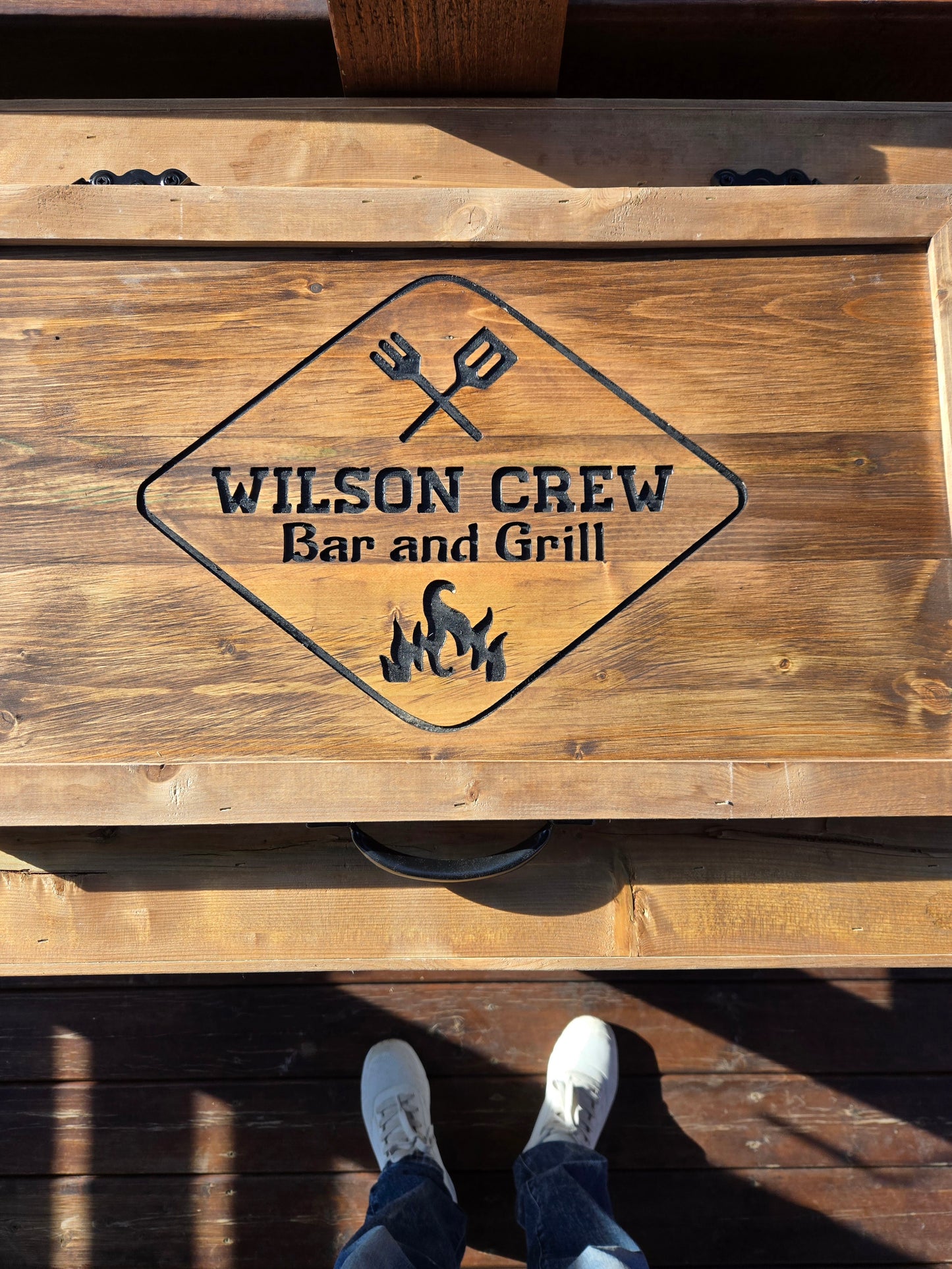 Outdoor wooden cooler