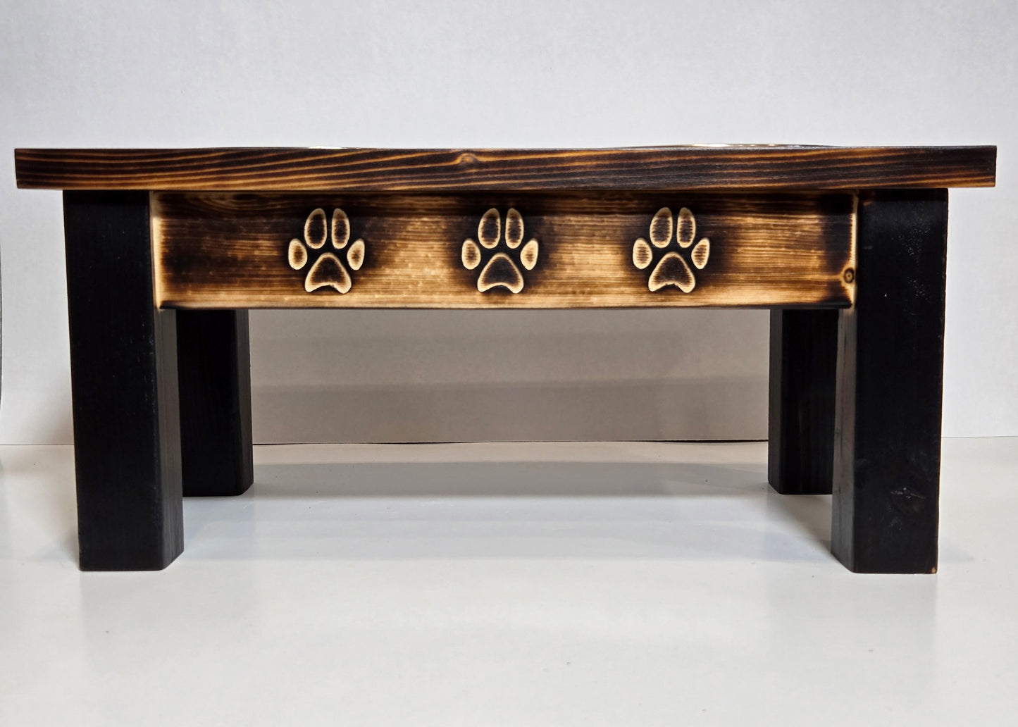 Medium Raised Dog Bowl Holder