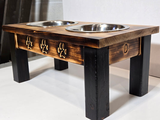 Medium Raised Dog Bowl Holder